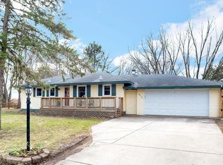 6530 3rd Street Ct N, Oakdale, MN 55128