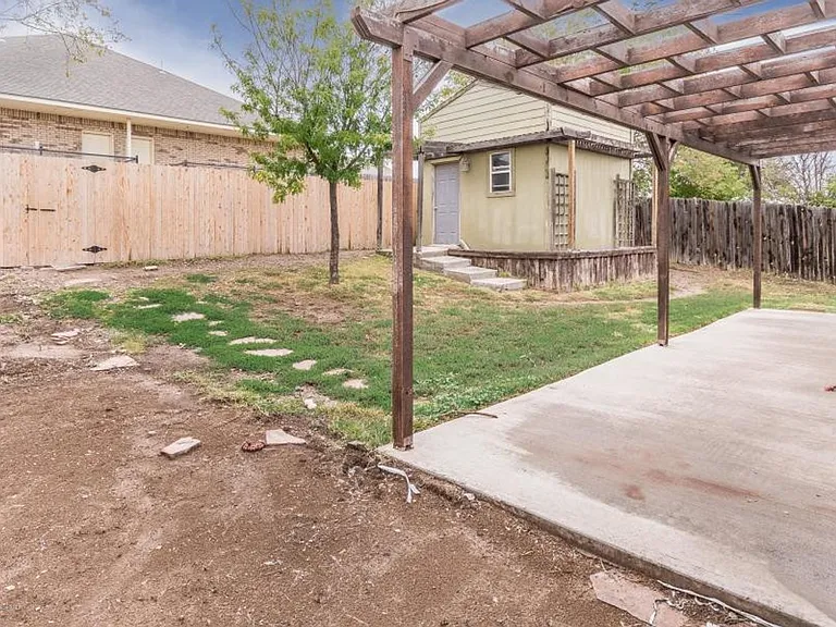 8 Windy Meadow Ln — Photo 13