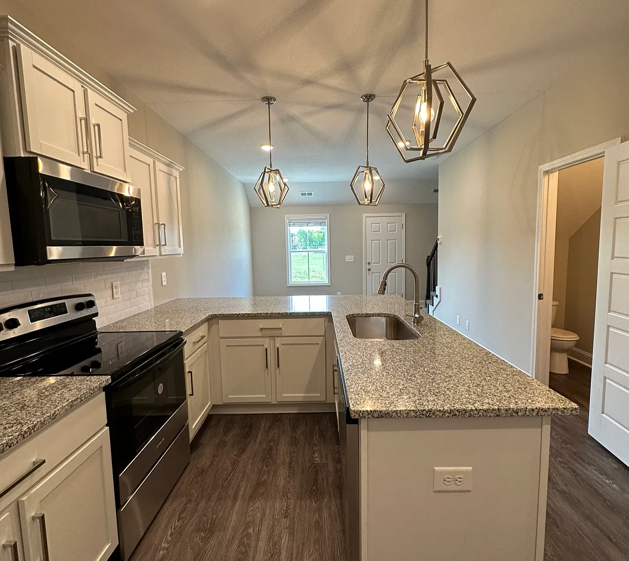 208 Drayton Drive - A — Photo 3