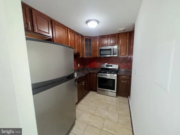 5106 F St SE APT 10, Washington, DC 20019