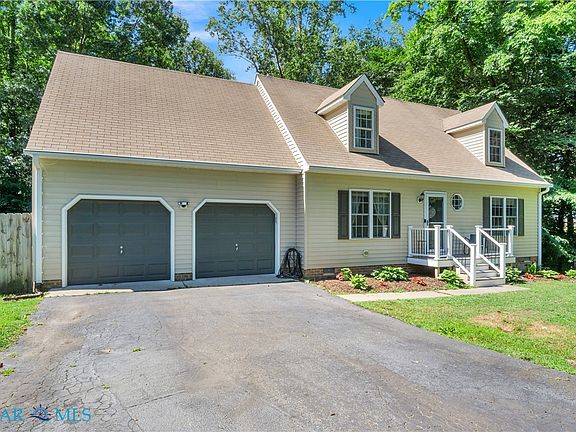 2nd image of 18345 Barham Woods Dr