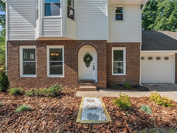 4th image of 119 Brandon Ln
