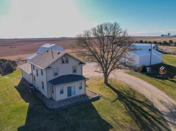17508 Pioneer Ave, Le Mars, IA 51031