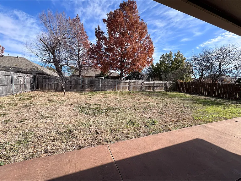 429 Daybreak Dr — Photo 30