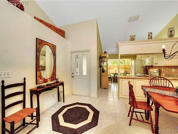 4th image of 10951 SE Sea Pines Cir