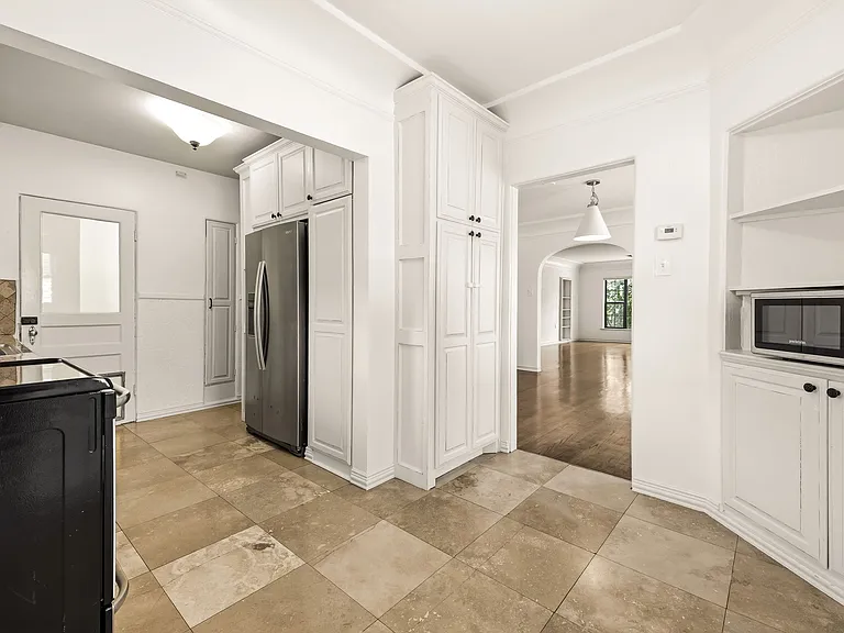 4306 Normandy Ave — Photo 11