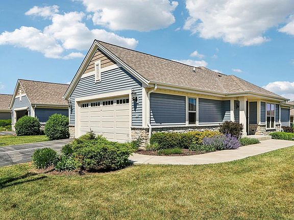 3rd image of 306 Markham Road #202