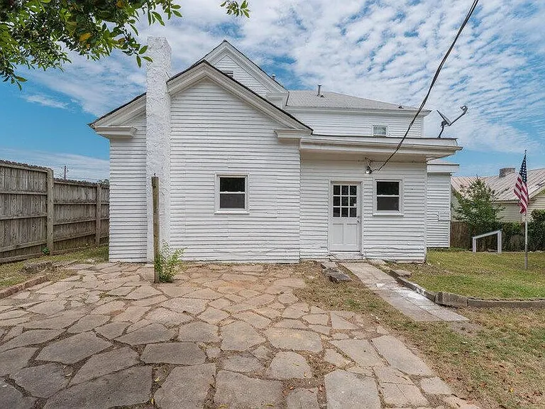 2158 Broad St #C — Photo 3