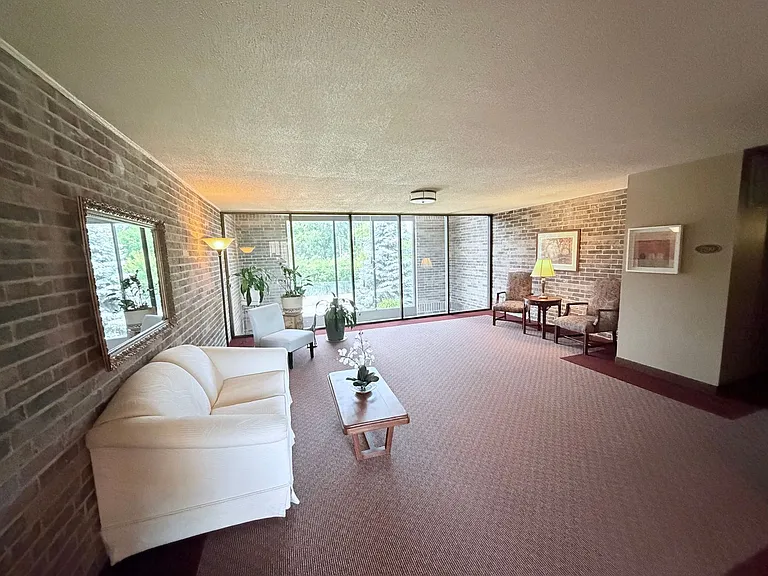 2210 Midland Grove Rd #206 — Photo 22