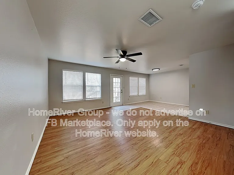 894 Sagewood Trl — Photo 2