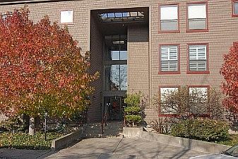 Exterior :: 1500 Sherman Ave #2D