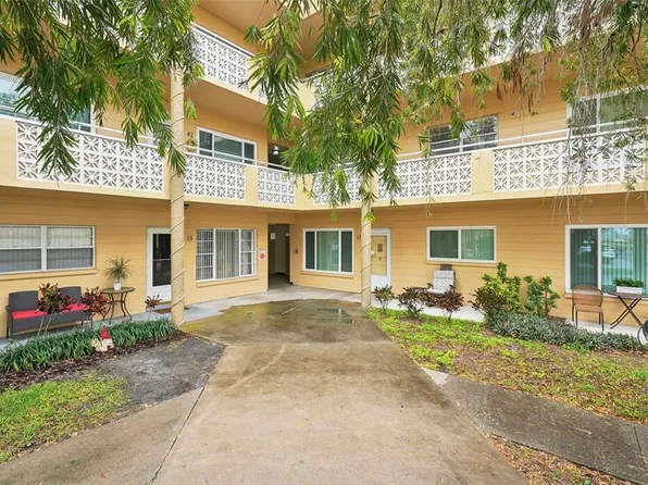 2467 Finlandia Ln APT 43, Clearwater, FL 33763