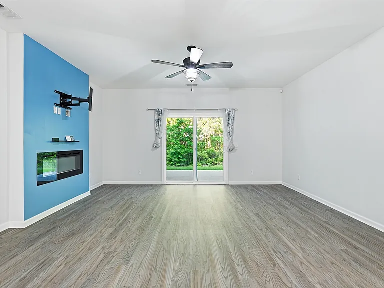 17 Crown Ct — Photo 14