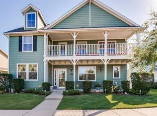 1916 Stephanie Ct, Aubrey, TX 76227