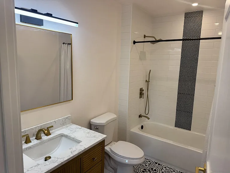 2525 Beryl St — Photo 4