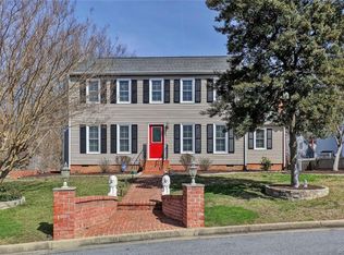 9010 Runyon Dr, Glen Allen, VA 23060