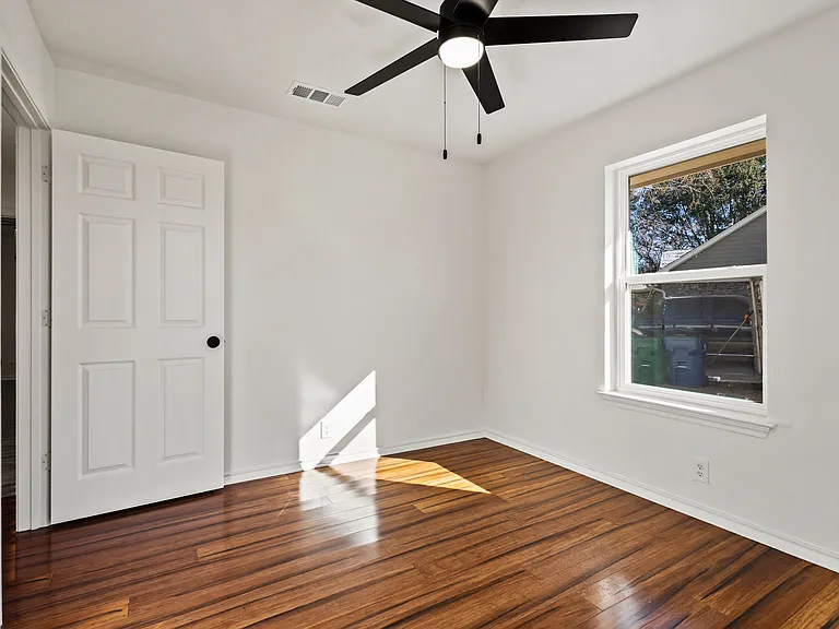 170 N Meadowbrook Dr — Photo 22