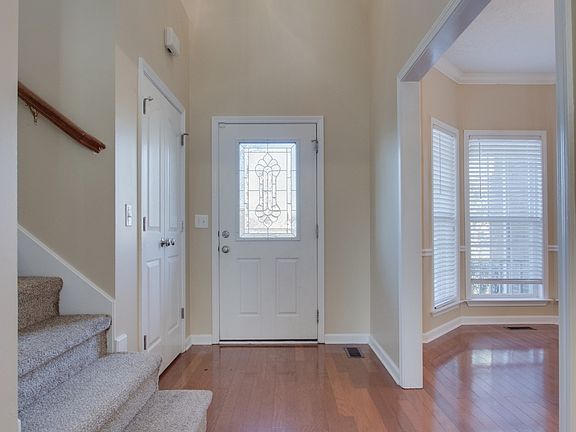 5th image of 429 Indian Park Dr