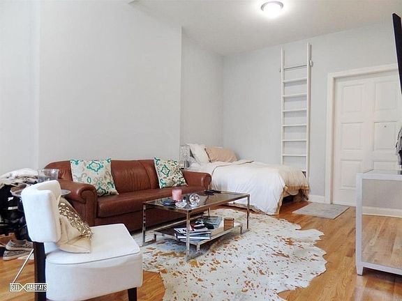 5th image of 316 W 75th St APT 3A