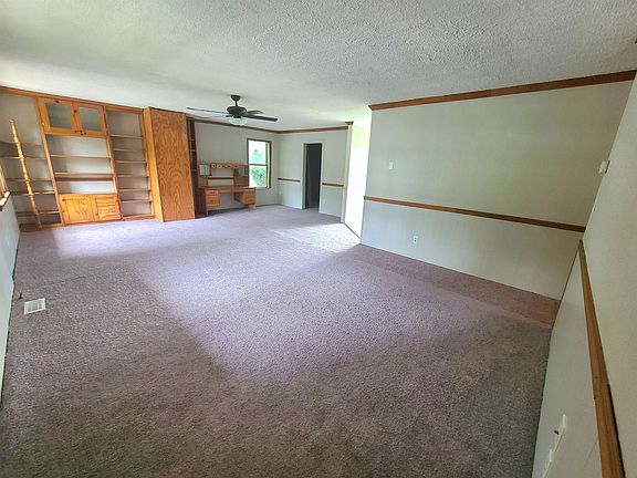2nd image of 113 Dale St