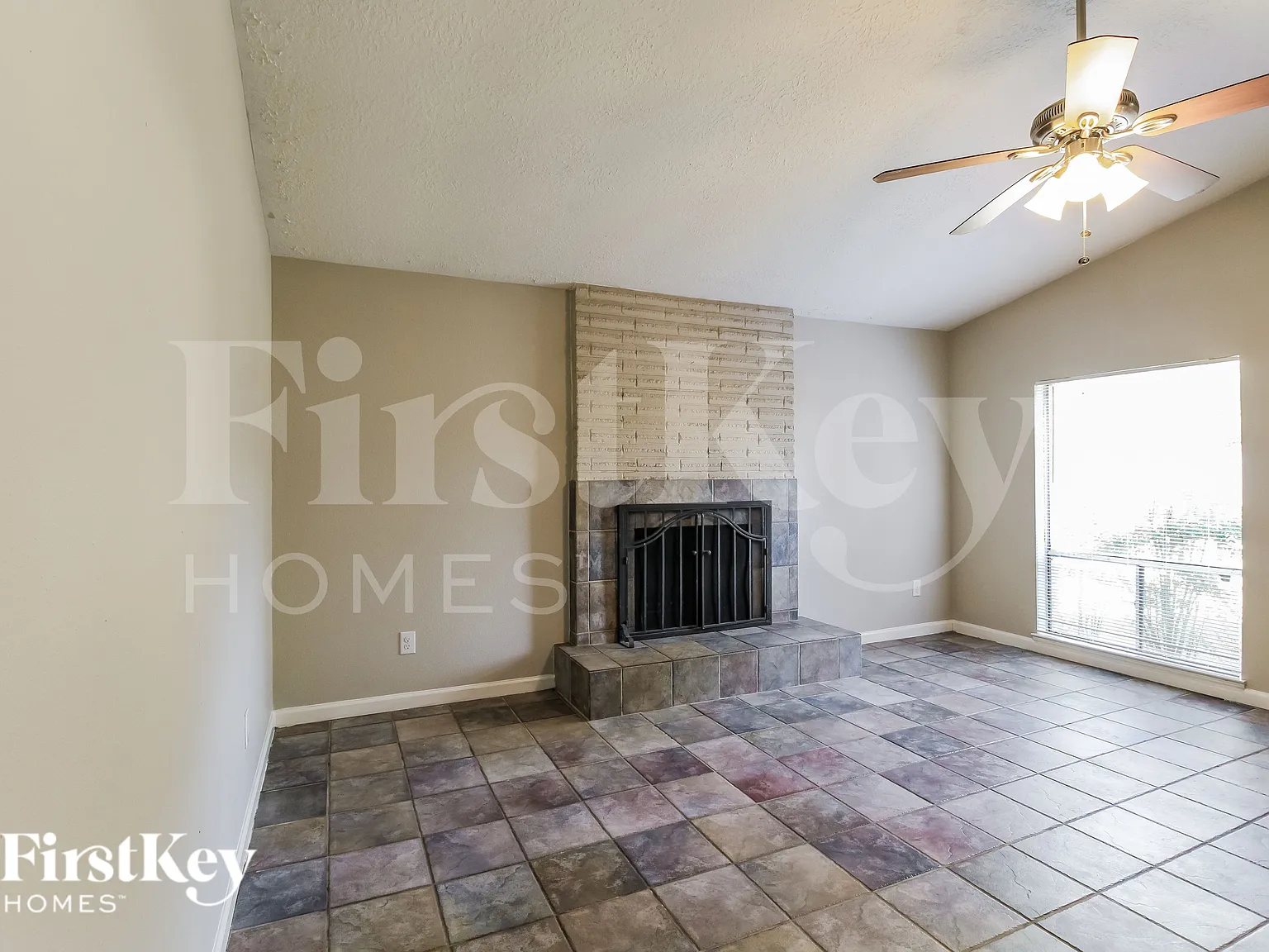 3 bed, 2.0 bath, 1482 sqft, $1,675 — Photo 4