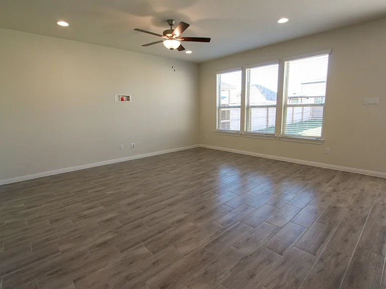17004 Alturas Ave — Photo 10