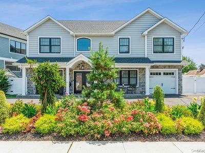 45 Yale Road, Merrick, NY, 11566