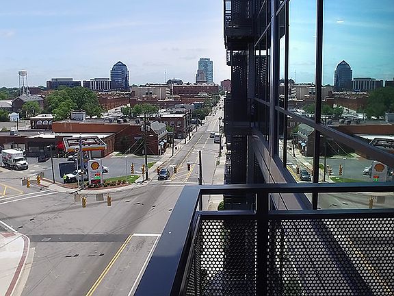 4th image of 1105 W Main St #1-504