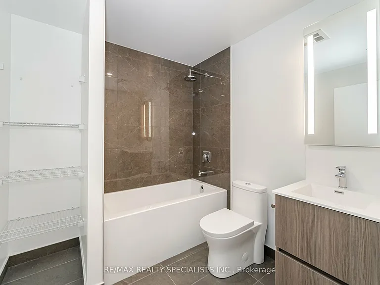 220 Missinnihe Way #1011 — Photo 21