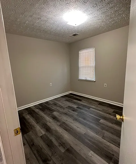 1293 Bridges Ave SW — Photo 13