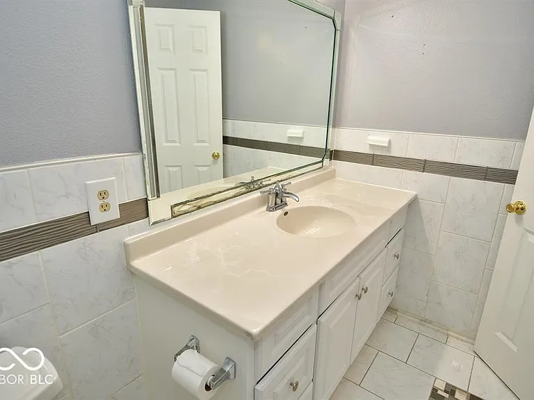 15208 Radiance Dr — Photo 35
