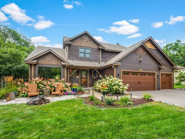12155 Gantry Ln, Apple Valley, MN 55124