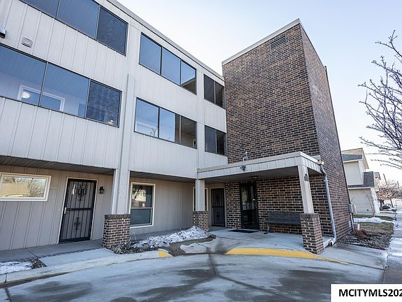 5th image of 481 N Shore Dr Unit 203