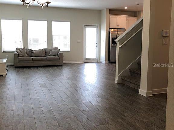 3rd image of 4619 Saint Bernard Dr