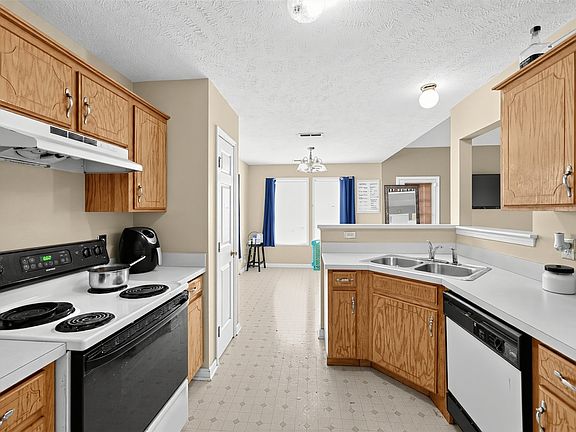 5th image of 6000 Eden Ln