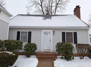 102 Wetherell St APT 20, Manchester, CT 06040