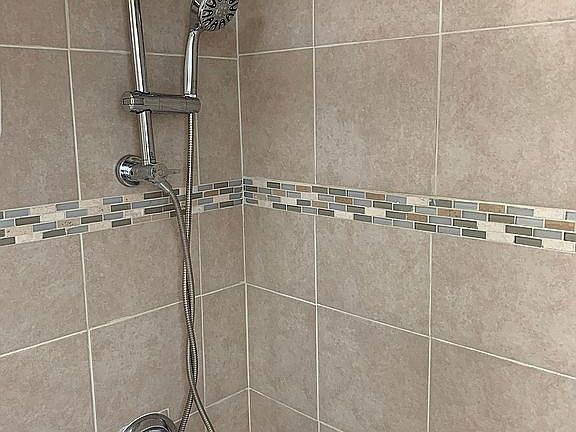 1st floor bath