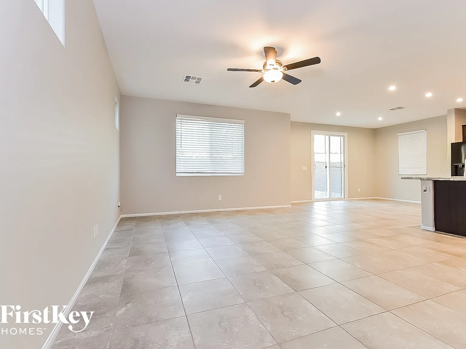 3 bed, 2.5 bath, 2044 sqft, $2,040 — Photo 4
