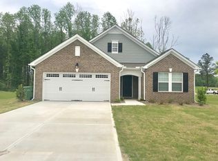 904 Amber Forest Dr, Fuquay Varina, NC 27526