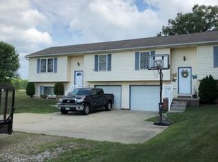 10737 Yale Rd #1, Deerfield, OH 44411