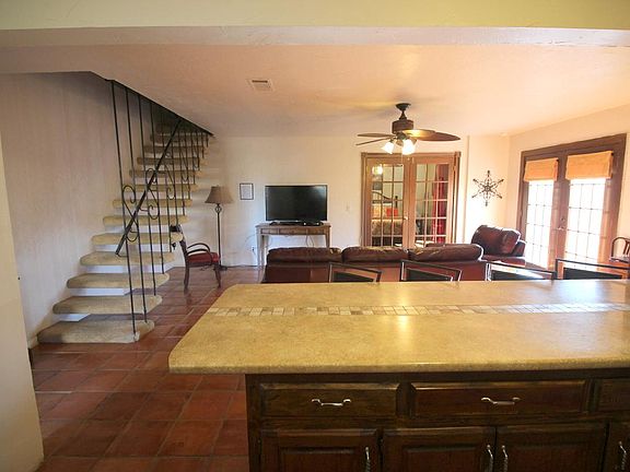 5th image of 3227 Villa Pl