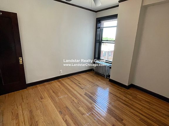 5th image of 846 W Montrose Ave APT 502