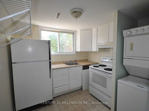 5th image of 183 Harold St