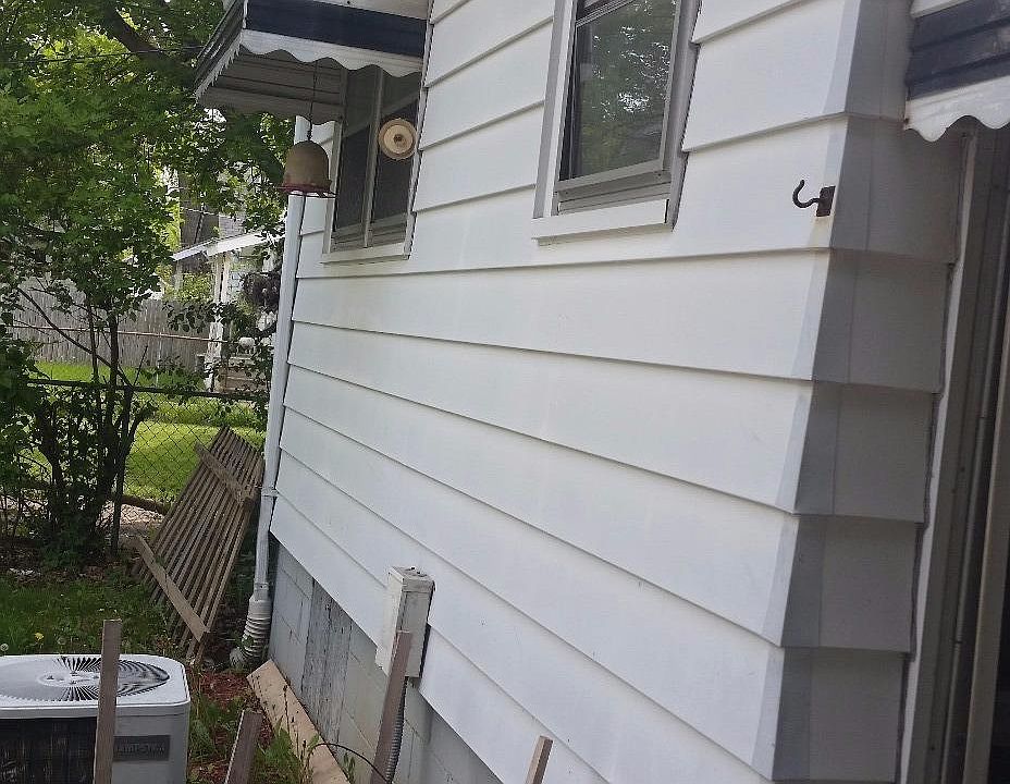 2nd image of 73 W End Ave