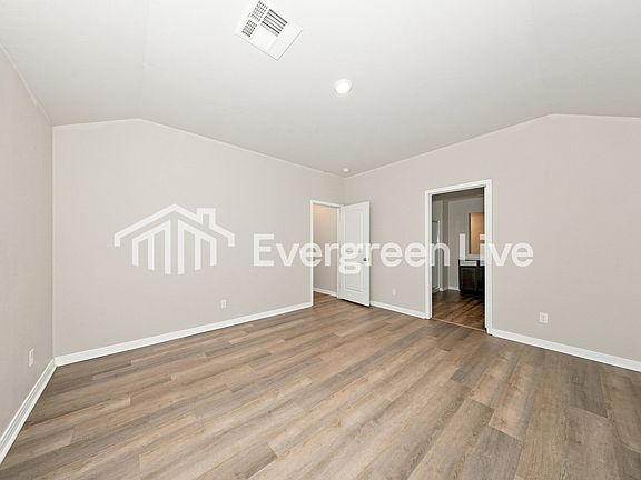 5th image of 920 NW 3rd St