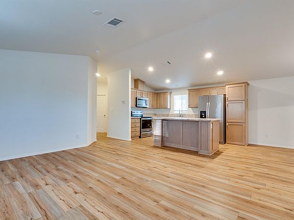5th image of 5544 E 34th Pl