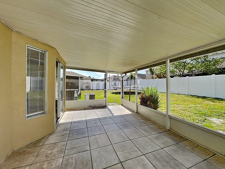 8157 Canterbury Lake Blvd — Photo 21