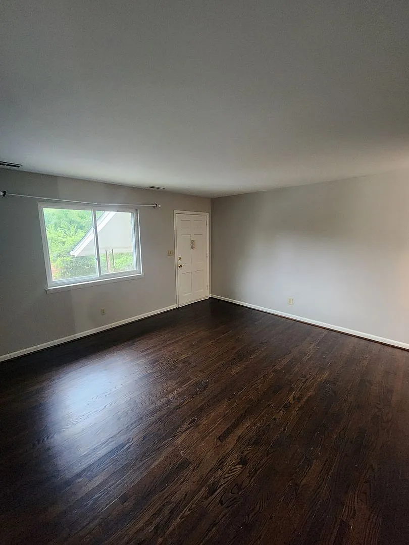 Chapel Hill/2BR Brookside Condo (Close to Campus) — Photo 3