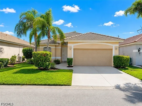 11204 Lakeland Cir, Fort Myers, FL 33913