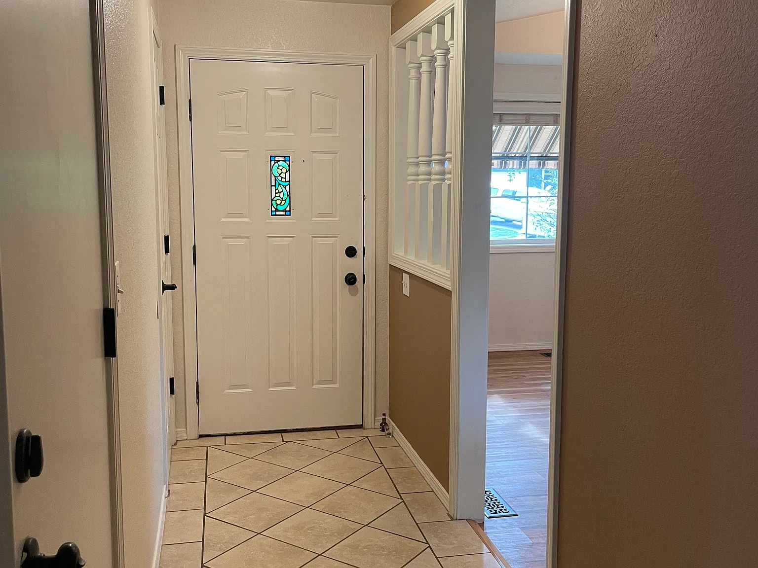 2 bed, 1247 sqft, $2,200 — Photo 3